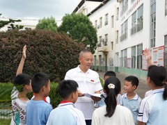 电力希望小学30年：七百“园丁”托起两万多份希望