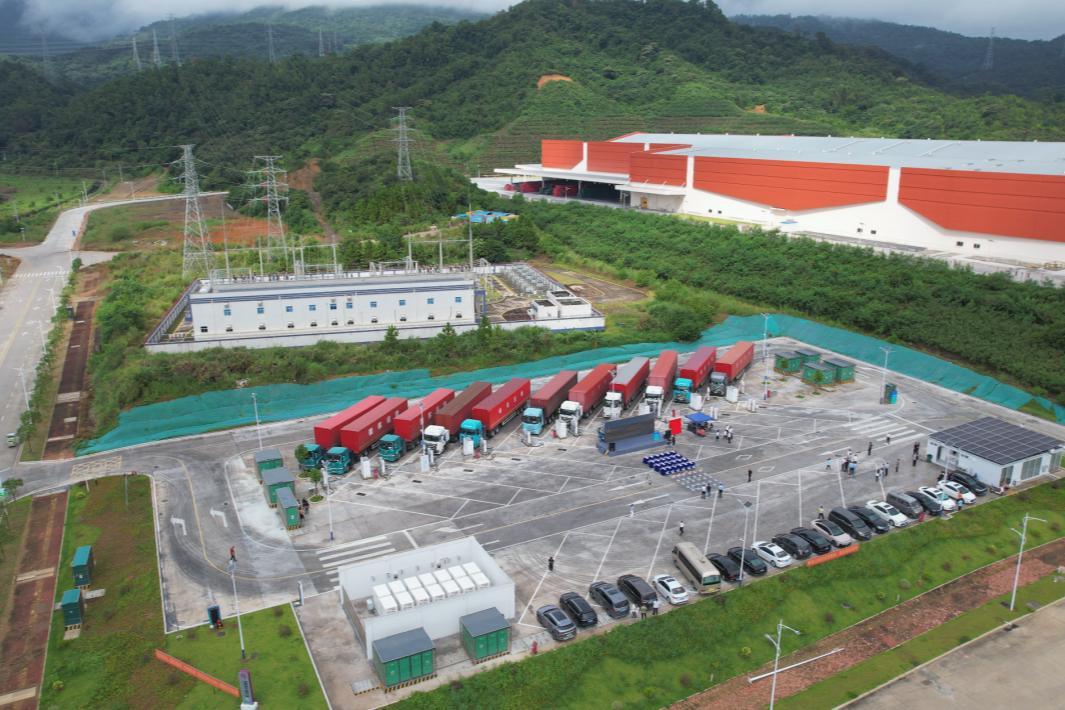 深圳技术、深圳标准！深河重卡超充示范站正式投运