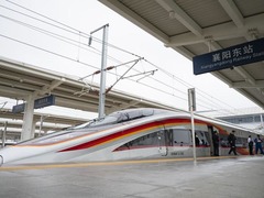 襄荆高铁开通 湖北步入快速铁路环线时代