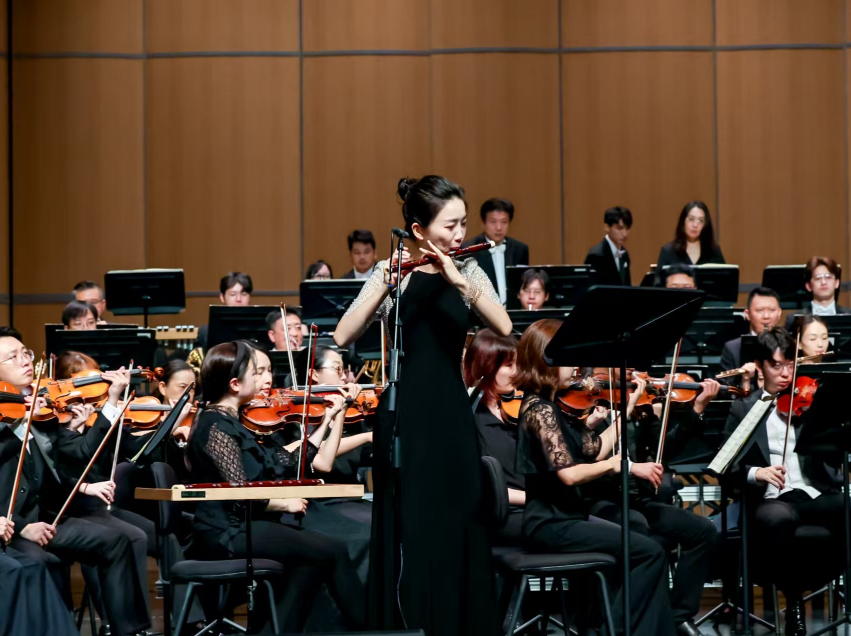 十团联袂，交响套曲新作《东方旭日》在深圳光明区震撼首演
