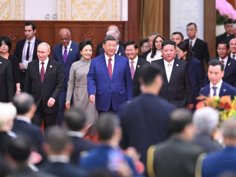 纪念中国人民抗日战争暨世界反法西斯战争胜利80周年招待会在京隆重举行 习近平发表重要讲话