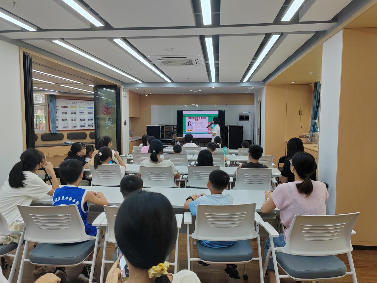 争做“小小身高管理师”！南园街道沙埔头社区开展青少年骨龄检测活动