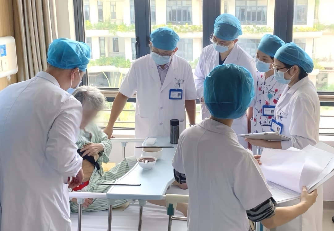 十年8次复发，深圳老板一边“打怪”抗癌，一边把产值干到翻三倍