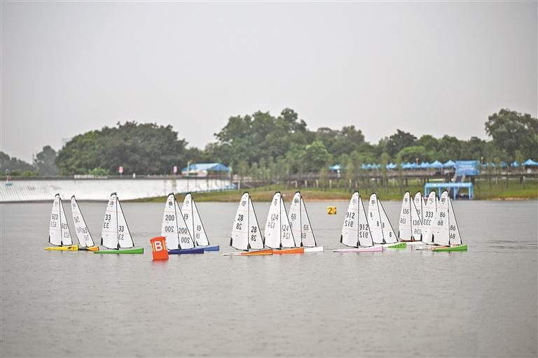 水陆争锋，擎动湾区！十五运会宝安赛区首赛雨中开幕