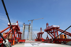 上海：嘉松公路越江新建工程主桥顺利合龙（5）