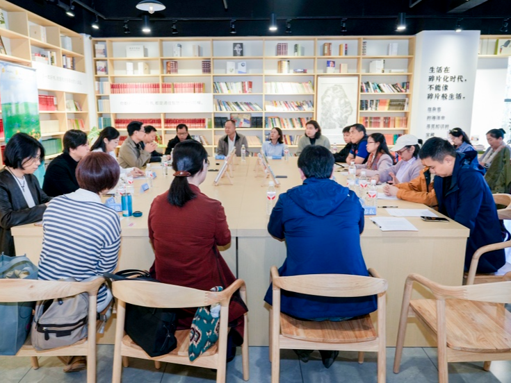 从海边到天边：粤疆两地作家在阿勒泰探索地域与文学的关系
