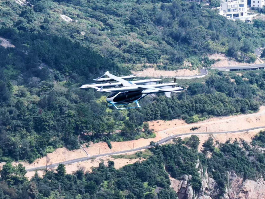 峰飞航空完成全球首次2吨级eVTOL海上风电平台飞行
