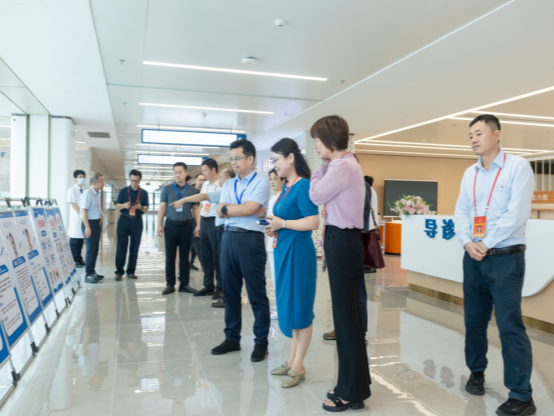 聚焦民需解民忧！坪地街道开展“代表阅卷”专题活动