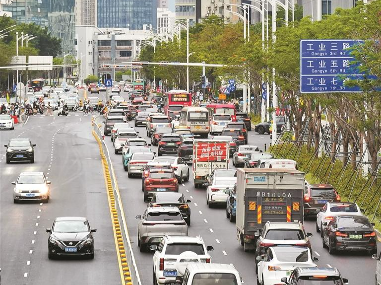 离深高峰明天开始！国庆中秋假期深圳市交通出行指引来了