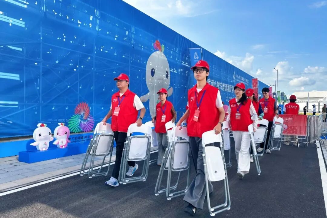南科大“小海豚”电力满格  护航“十五运”小轮车极限竞速