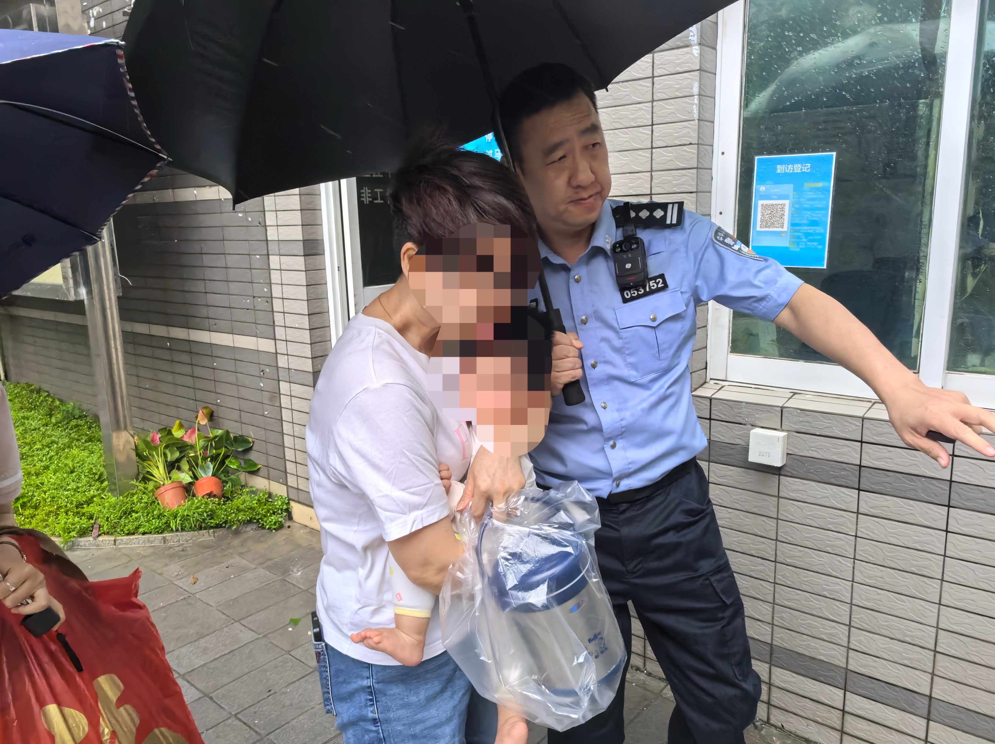 “我们守好岗，患者来了能立刻得到诊治”