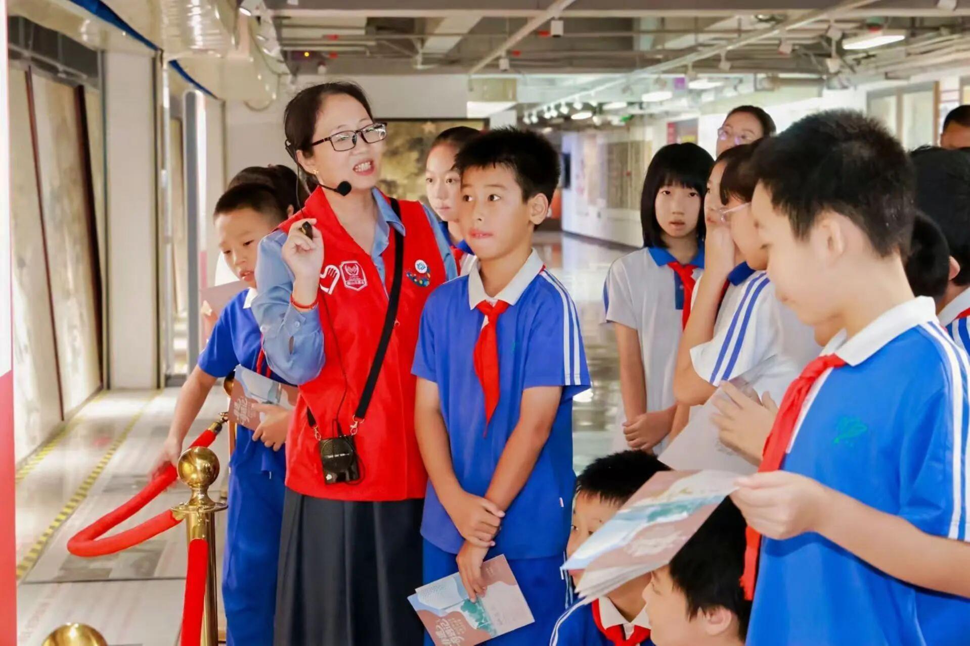 在传承与茶香雅韵中点亮南油学子研学时光