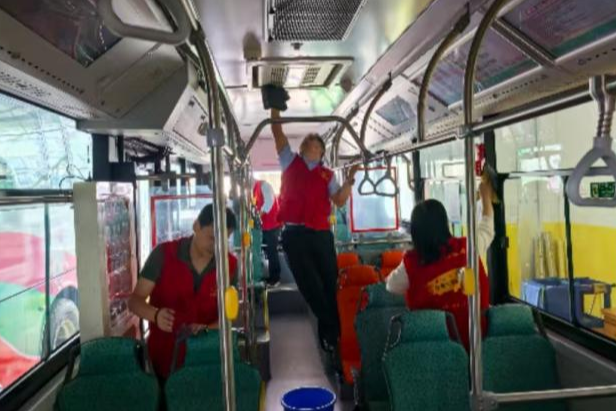 深巴五分公司前海车队多措并举防控基孔肯雅热等蚊媒传染病