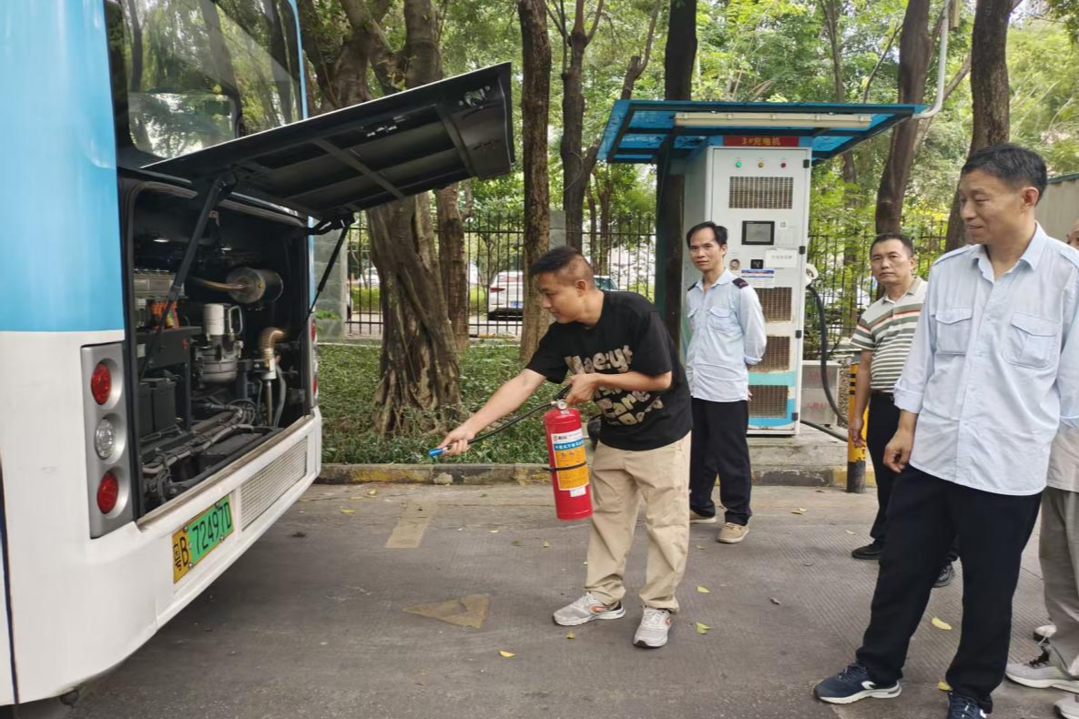深圳巴士集团桂湾车队开展消防知识培训, 筑牢安全运营防线