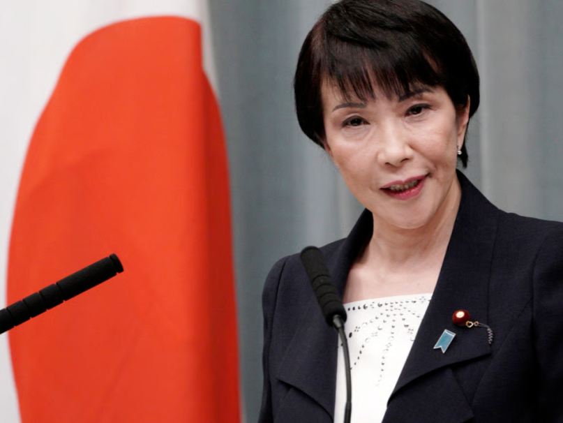 高市早苗打算放弃“拜鬼”，避免参拜问题引发外交争端，曾多次参拜靖国神社，主张修改战后和平宪法 