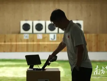 刷新亚洲纪录!辽宁一队夺得十五运会10米气步枪混合团体赛冠军