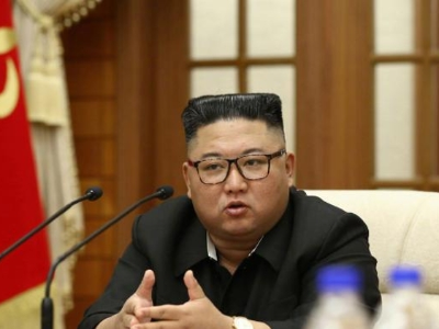 国庆节这天，金正恩发来贺电