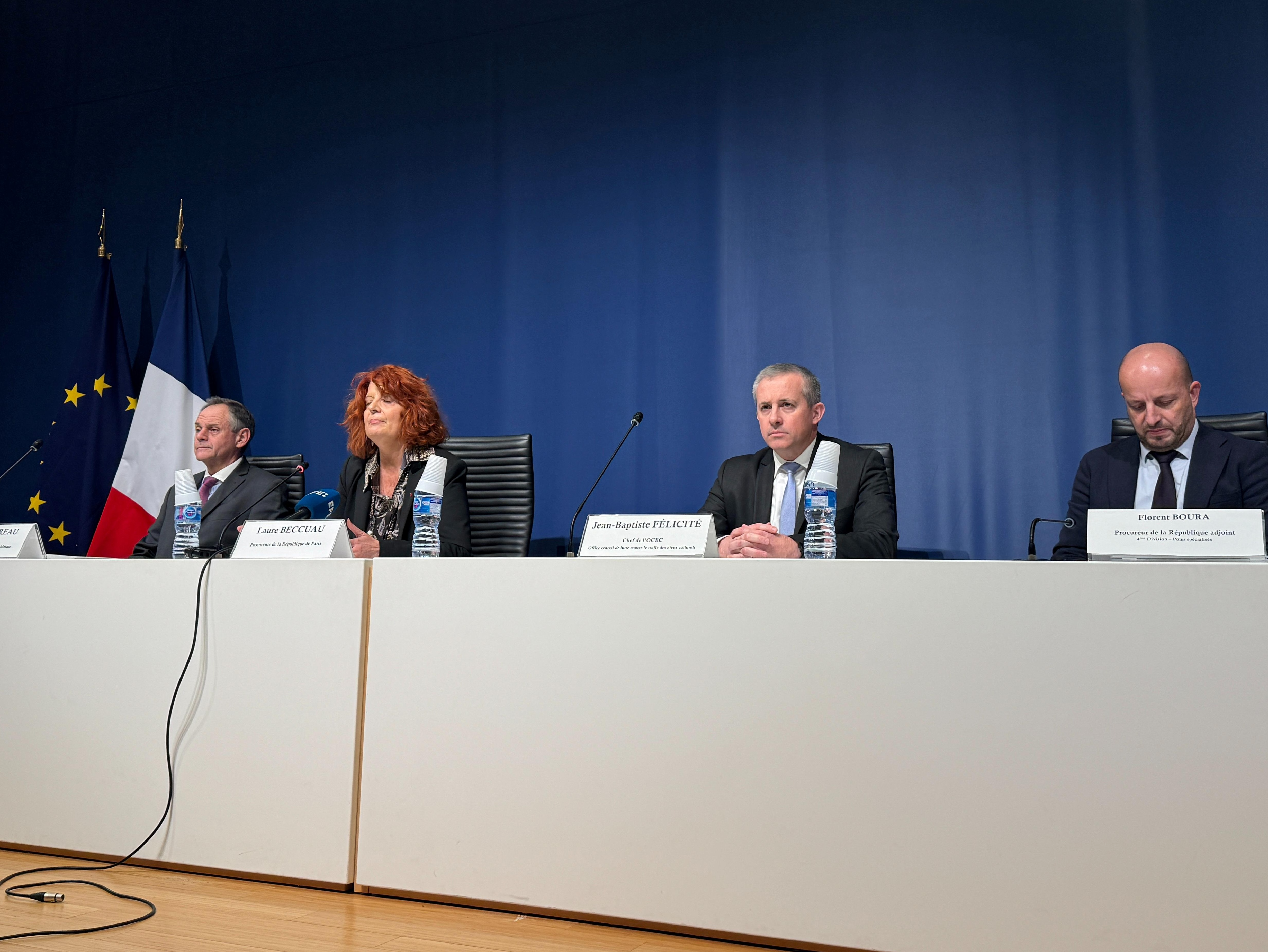 法国检方称卢浮宫抢劫案出现重大进展 