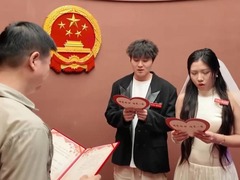 奔赴“甜爱” 国庆上海婚登火爆