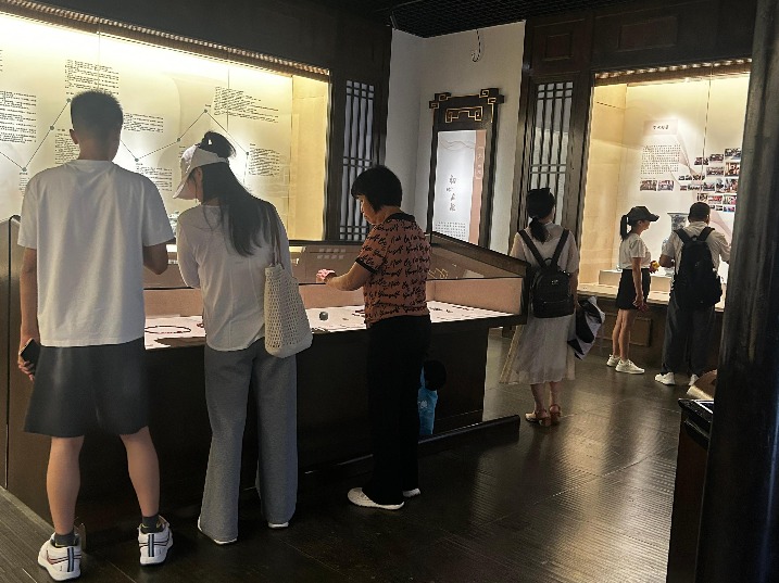 看展游园怎么够？带上透卡拍照才是解锁假日的新方式