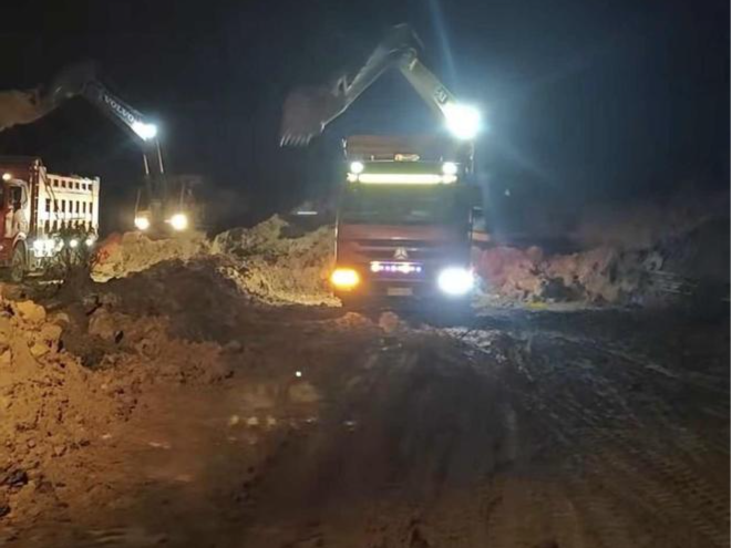 注意绕行！广西一高速公路塌陷紧急封路，一隧道口再次山体滑坡