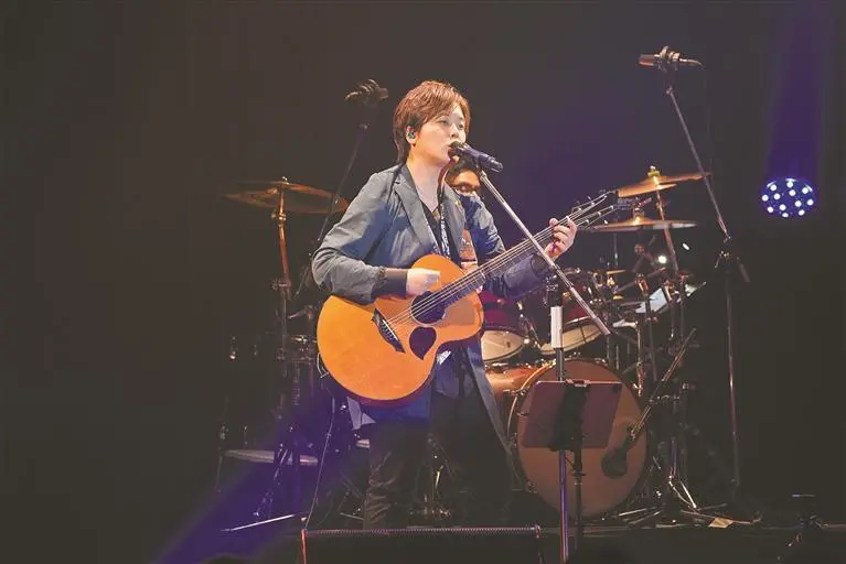 晶报特别报道 | 一曲《谢谢你》，穿越四十年时空