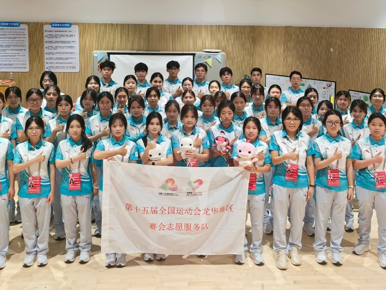 3400小时！250名“小海豚”护航十五运会模型（航空）项目决赛