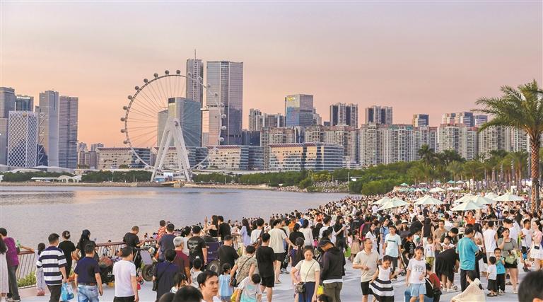 徜徉山海间 “充氧”又“充电” 