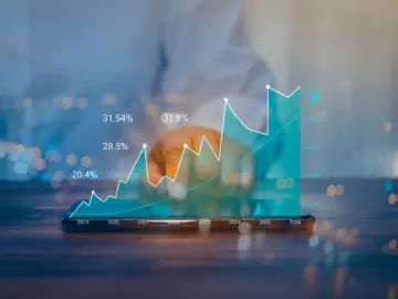 人民日报评论员：保障和改善民生，推动全体人民共同富裕迈出坚实步伐