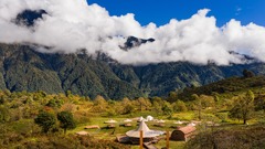 四川峨边：黑竹沟美景醉游人