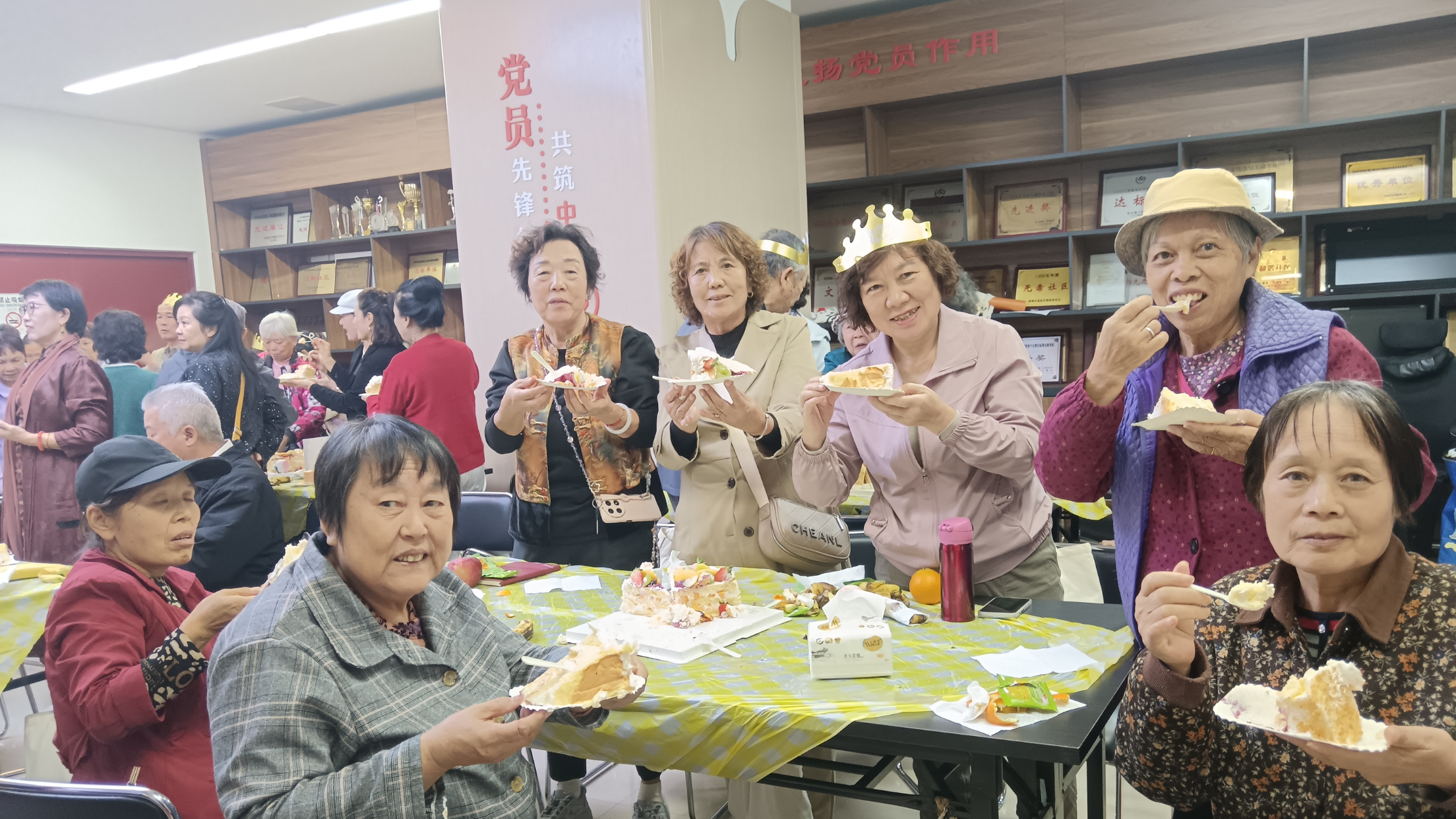 布吉龙岭社区:“一老一小”暖心相伴,“虚拟社区”平台赋能幸福生活