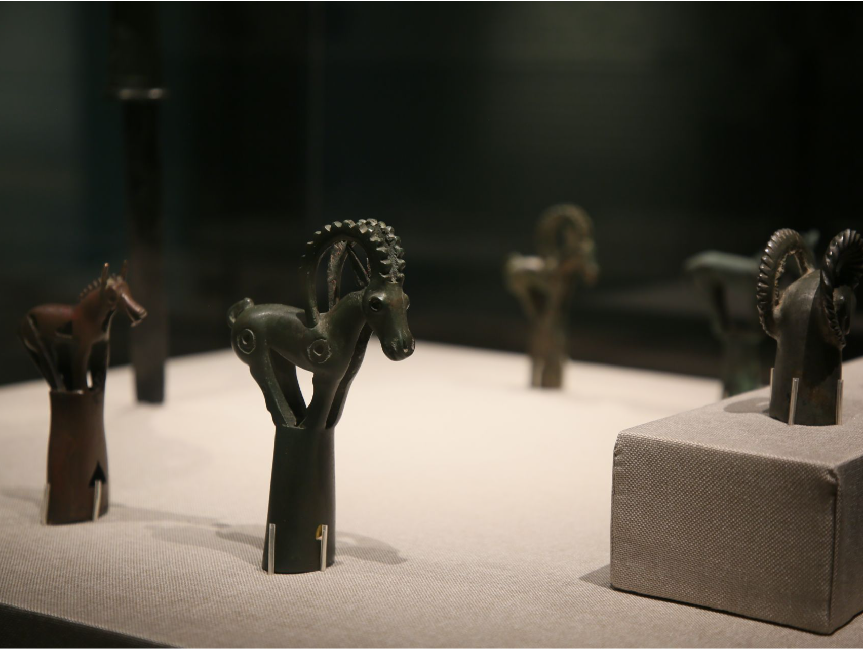 300余件鄂尔多斯青铜器亮相南山博物馆