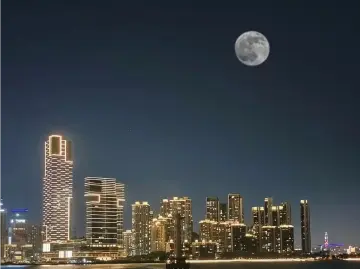 抬头看！第一波中秋圆月美图来了，这样拍更出片→