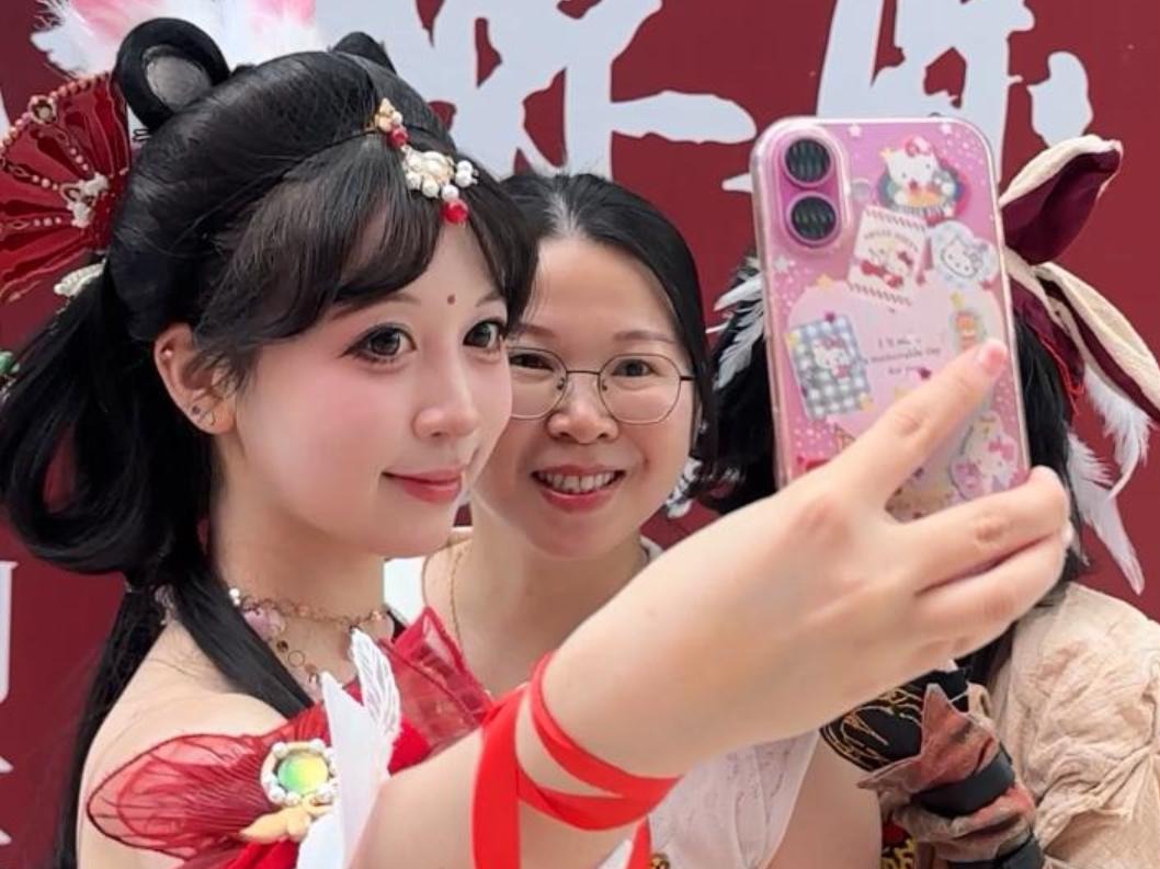 《决战之燎原》演出收官热度不减 穿汉服看粤剧成新潮流