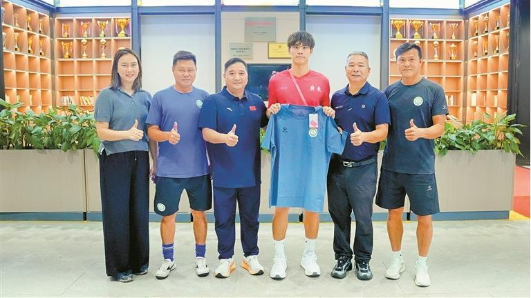 “宝安皮尔洛”回家！潘锘均今晚征战十五运会