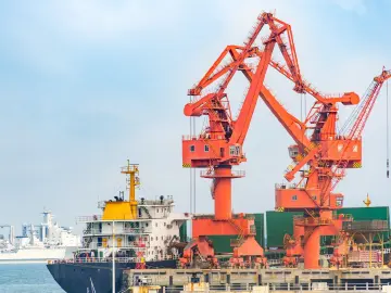 交通运输部：对美船舶收取船舶特别港务费 