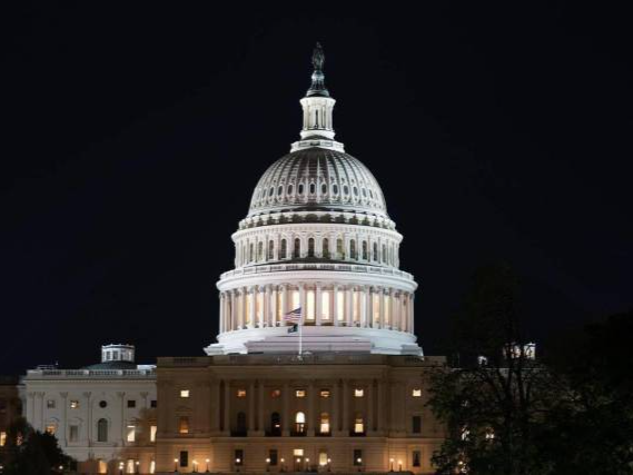 信用评级下降，饥饿问题或恶化！美政府“停摆”影响加剧 