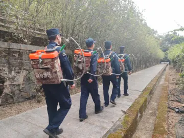 平峦山公园联动保障重阳祭扫平安有序