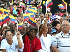 委方称挫败“假旗”行动　美轰炸机再次逼近委内瑞拉