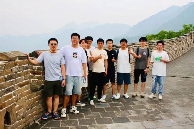 课题组合影