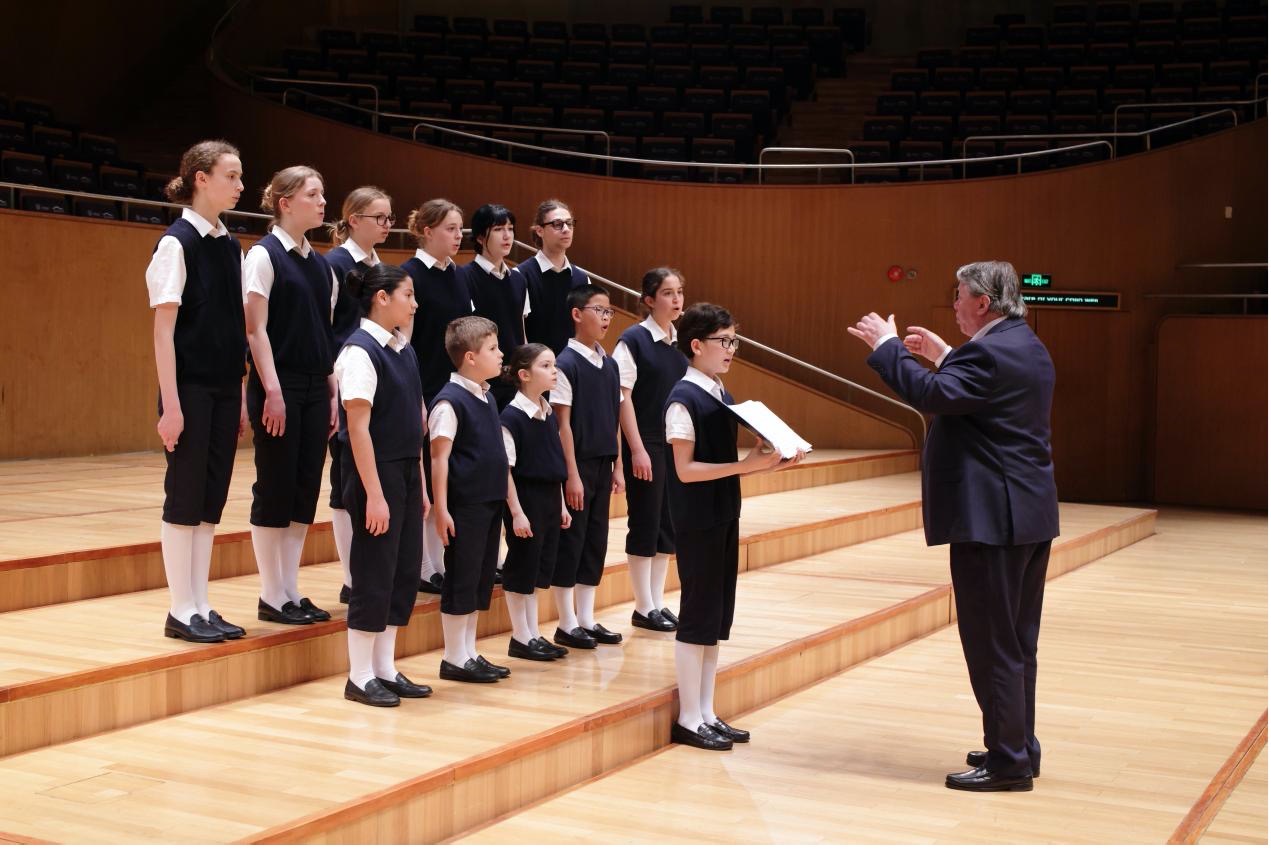 《放牛班的春天》原声再现，法国圣马可童声合唱团莅深演出