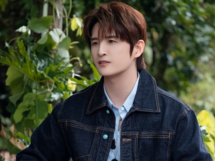 《背后》节目聚焦张远：友情助力成长与和解