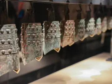 读特热评｜“考古人才沦为盗墓贼”令人警醒