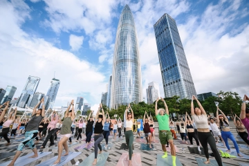 lululemon“好状态趣动场”主题活动在深圳人才公园举办