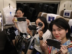 “歌迷专列”，浪漫启程