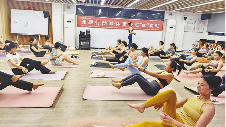 赖屋山社区家庭健康服务中心两主题活动收官
