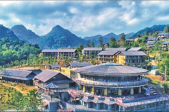 晶报特别报道 | 银发族在路上寻找自己的“诗和远方”