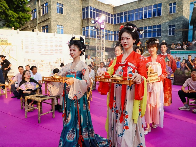 月满莞邑！2025东莞古风香市灯会登陆牙香街 解锁千年香韵新体验