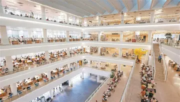 深圳人过了一个书香浓浓的国庆中秋假期  七大书城客流量逾150万人次