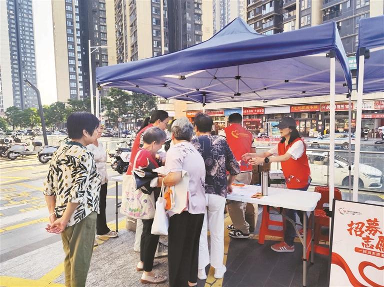 玉塘社区开展主题宣传活动